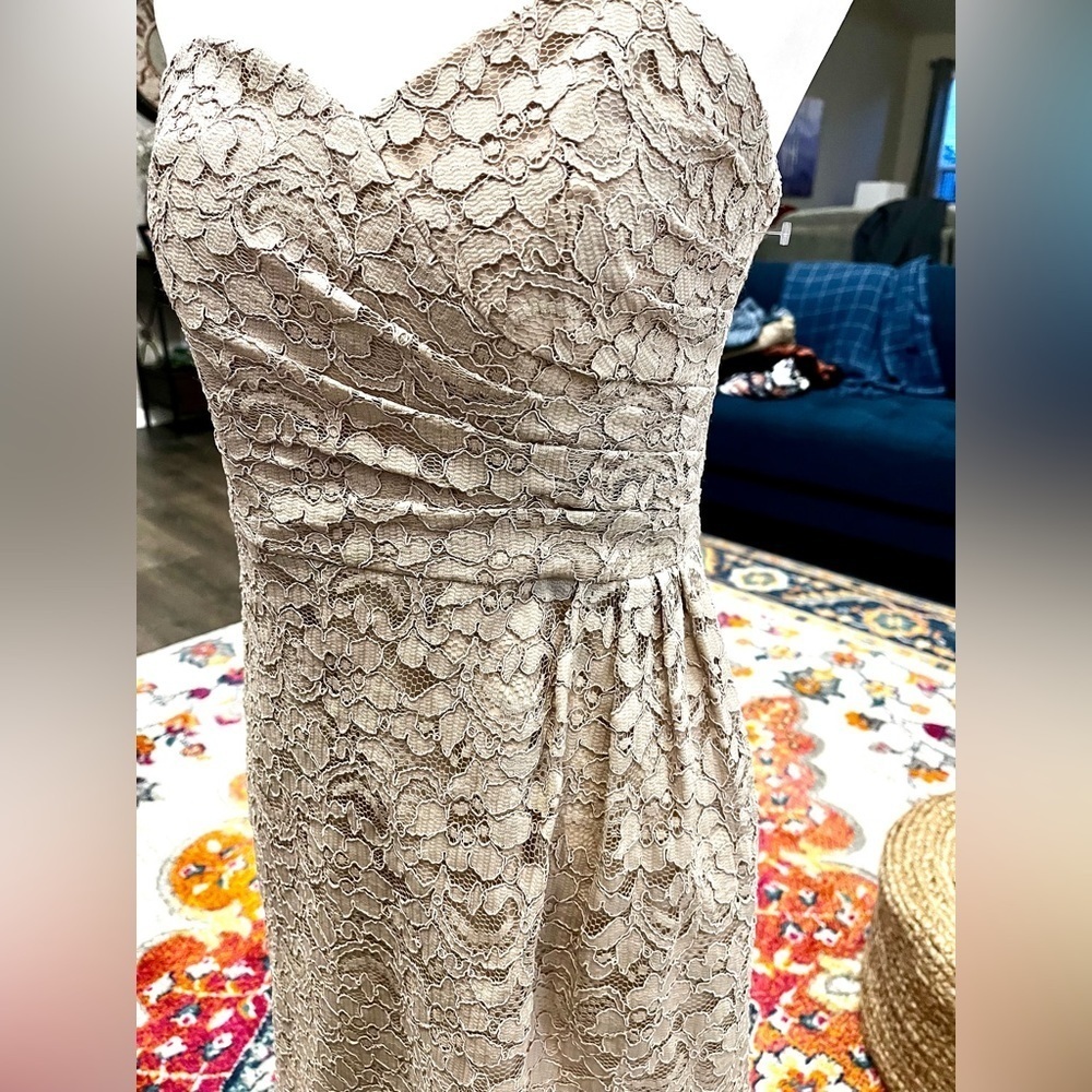 NWT David’s bridal strapless knee length dress w/lace overlay SZ 6. Lt taupe. - Picture 5 of 13